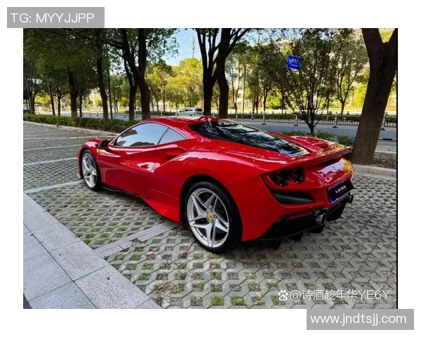 开法拉利F8的足球球星背后故事与豪华车人生的完美融合